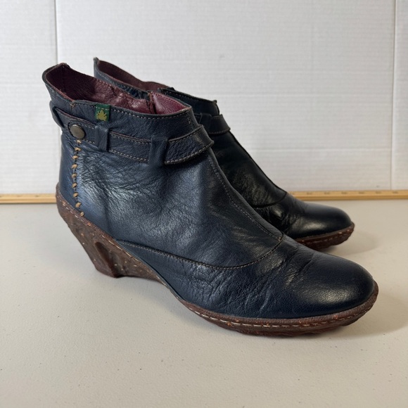 El Naturalista Women's Leather Lagenlook Black Winter Wedge Boots  Size 41 - Picture 15 of 16